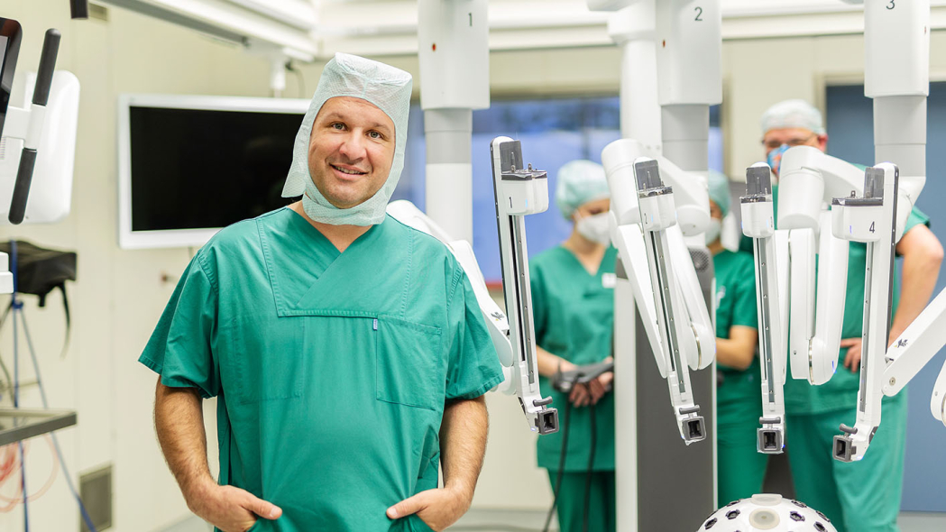 Erste urologische Operationen mit da VinciRoboter am Krankenhaus